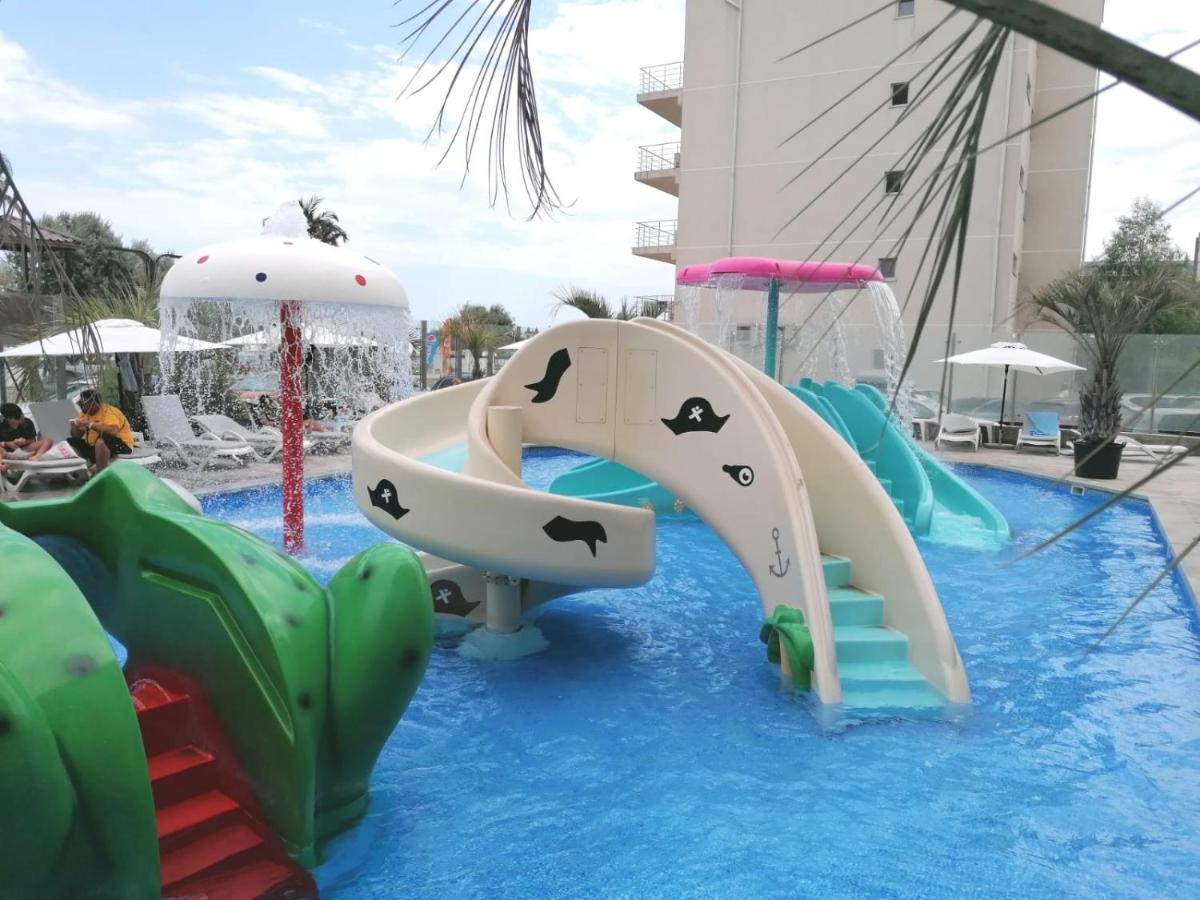 Greenview Alezzi Beach Resort Năvodari Eksteriør bilde